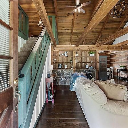 Rustic Cabin, Dock, Firepit, Kayaks & Games Winchester Exterior foto