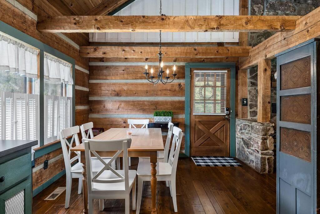 Rustic Cabin, Dock, Firepit, Kayaks & Games Winchester Exterior foto